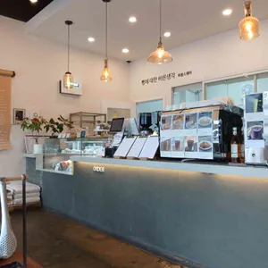 명조 커피앤베이커리 리뷰 사진