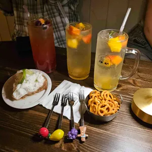 마담, 마담 사진