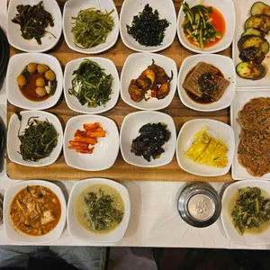 산야초본가식당 사진