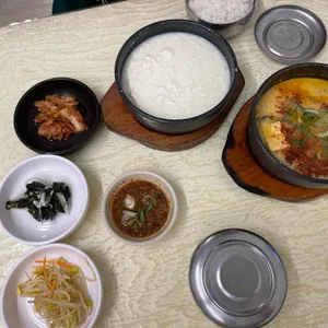 콩닢 사진