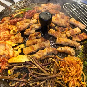 흥부솥뚜껑 사진