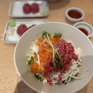 육회바른연어 사진