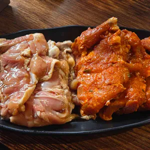 춘천 숯불 닭갈비 사진