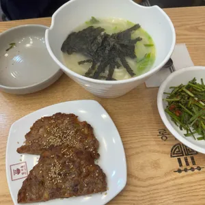 밀겨울 대표 사진