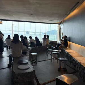 카페인차저 리뷰 사진