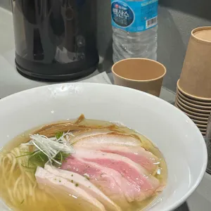 라멘롱시즌 사진