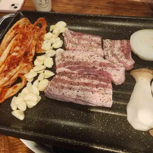 연남 흑돼지 사진