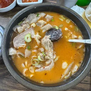 소문난순대국왕족발 사진