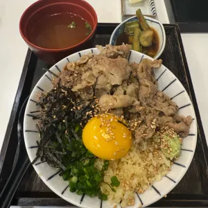 요미우돈 교자 사진