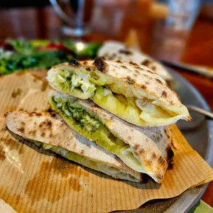 꽃피는화덕피자 D485 사진