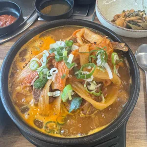 뼈에반한감자탕 사진