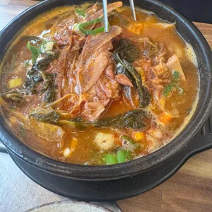 뼈에반한감자탕 사진