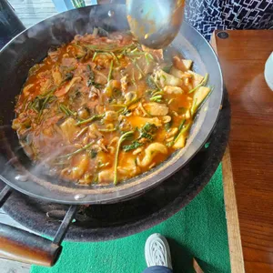 삼형제 솥뚜껑 매운탕 대표 사진