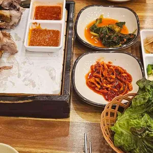 마포소문난족발 리뷰 사진