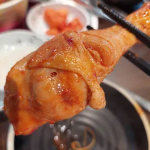 통큰솥뚜껑닭볶음탕 사진