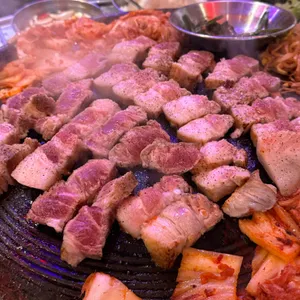 동두천솥뚜껑삼겹살 사진