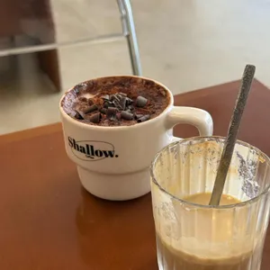 샬로우커피 사진