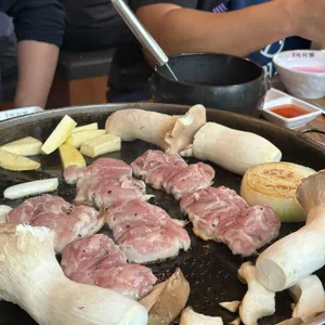 백송춘천닭갈비 사진