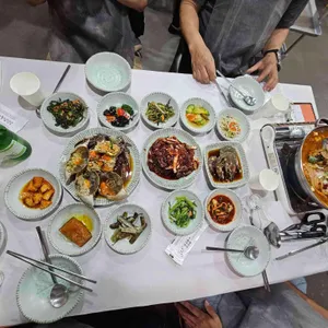 딴뚝통나무집식당 리뷰 사진