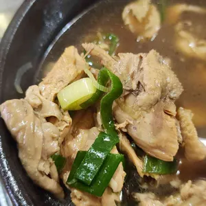 두꺼비옻닭전문 대표 사진