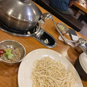 작동홍두깨칼국수 사진 1