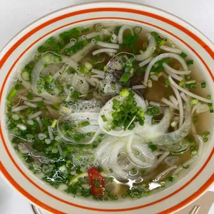 낀티엔 대표 사진