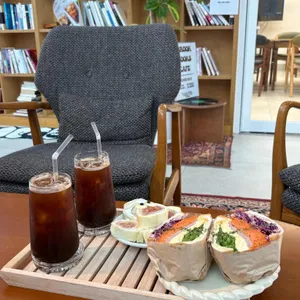 브룩책방 리뷰 사진