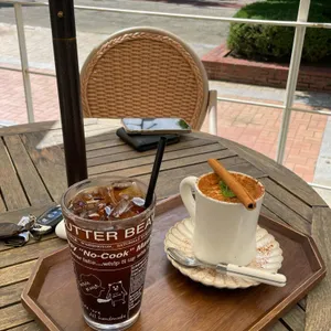 카페 버터비버 사진