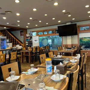 보물촌 꺼먹돼지 리뷰 사진