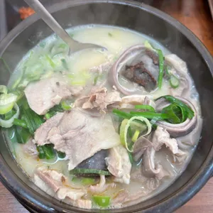 또와야지 돼지국밥 사진