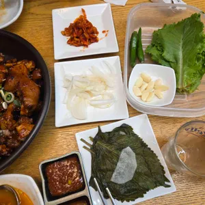 배가족발 대표 사진