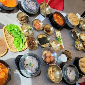 완뚝순두부 사진