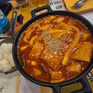 깐부치킨 사진