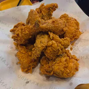 깐부치킨 사진