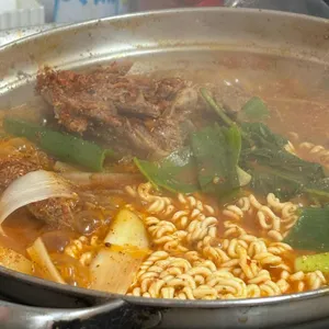 송파감자국 사진