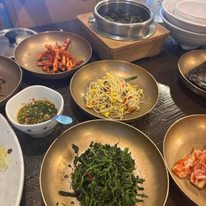 매화곤드레밥 사진