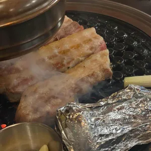 강씨목삼 사진