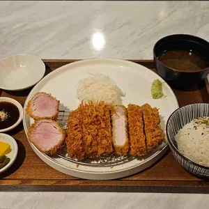 카츠토랑 사진