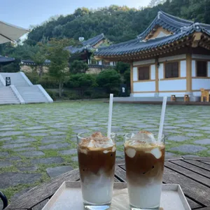 구름에 396커피 사진
