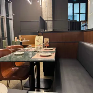 더플레이스 리뷰 사진