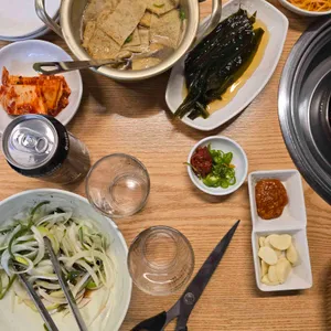 팔계 돈 숯불구이 사진