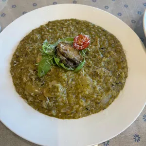 비스트로 앤 사진