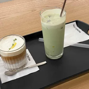 모노리스 사진
