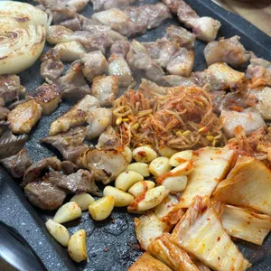 별난돼지김치찌개 & 뒷고기 리뷰 사진