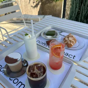 논 콤팩트 사진