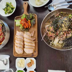 참나무도토리막국수 대표 사진