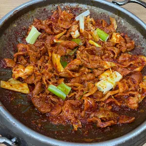 다채우렁돌솥쌈밥 사진