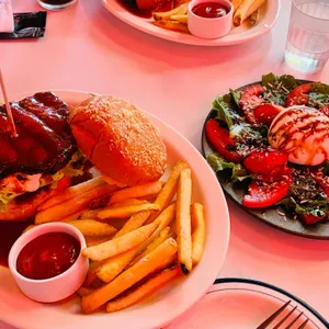 뉴욕아파트먼트 사진