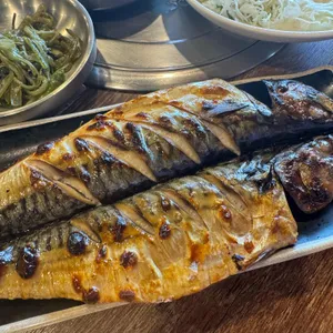 어식백세화덕생선구이 사진