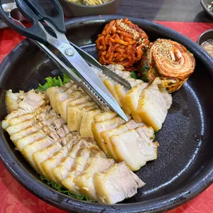 선사항아리보쌈 사진